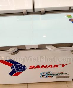 Mặt kính của tủ đông Sanaky INVERTER VH-4099W4KD mặt kính cường lực