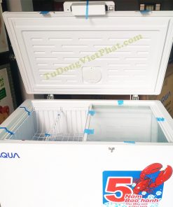 Bên trong tủ đông Aqua AQF-335EGD 300 lít