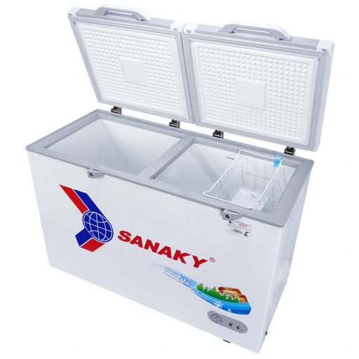 Bên trong tủ đông Sanaky VH-4099A2KD