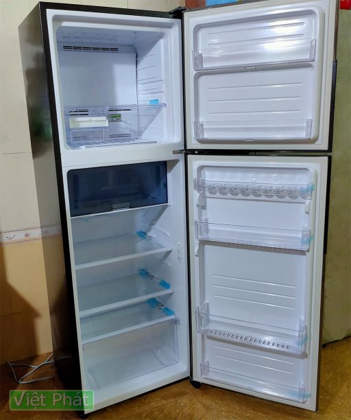 Bên trong tủ lạnh Sharp SJ-X346E-DS